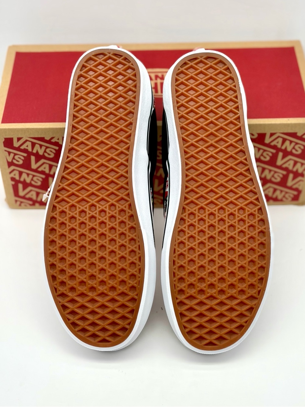 Vans Slip-On Sneakers in Black White and Red Sticker Print Unisex - Picture 7 of 10